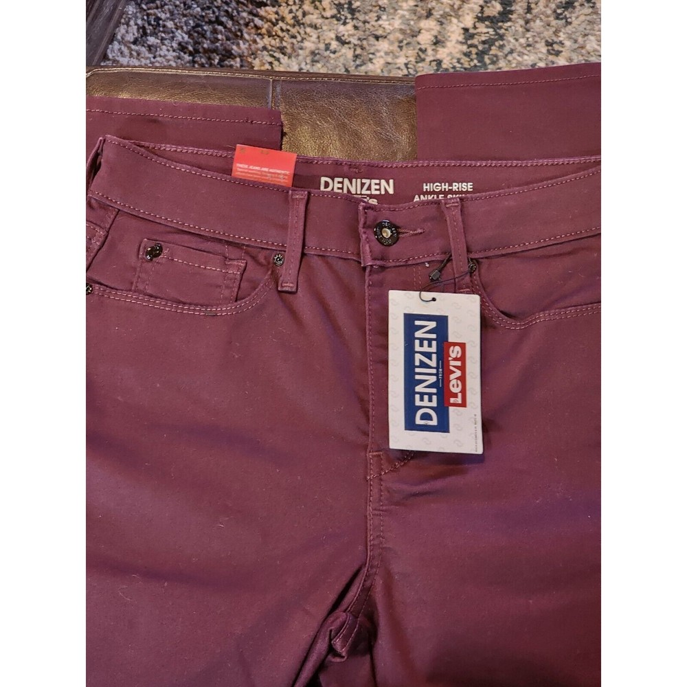 NWT NOS Denizen Levi's Women's Size 8/9 Ultra High Rise Super Skinny Jeans Red